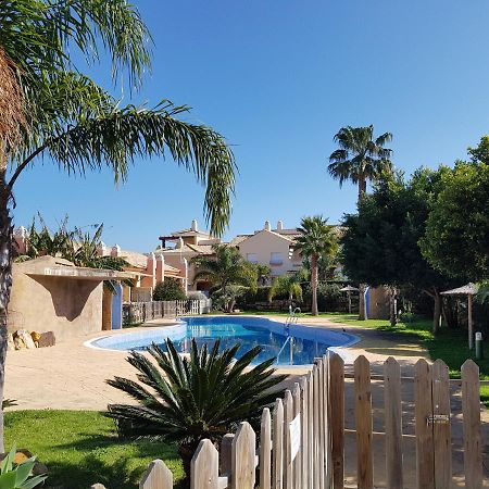 Akutuna - Casa Familiar Con Piscina , Garaje & Pista De Padel Zahara de los Atunes Exterior photo